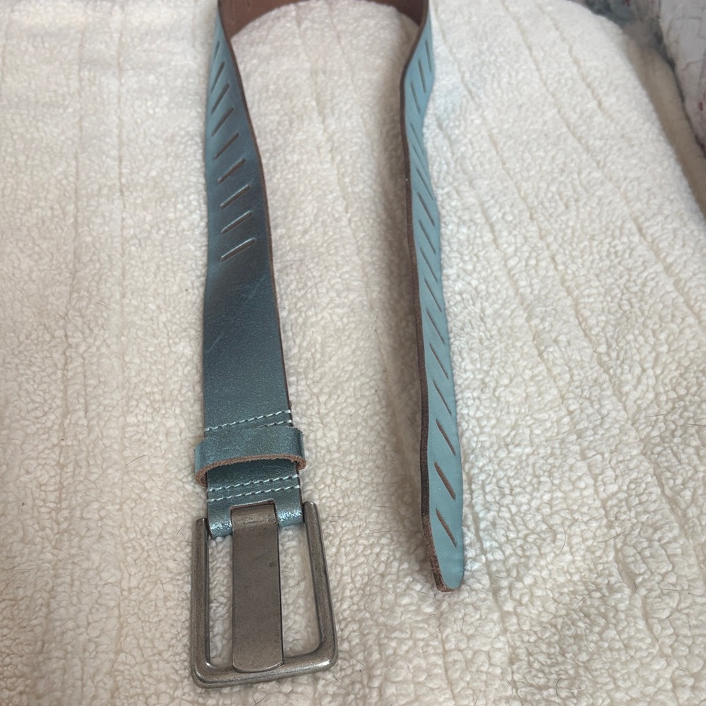 Metallic Blue Belt with Silver Buckle - Picture 3 of 3